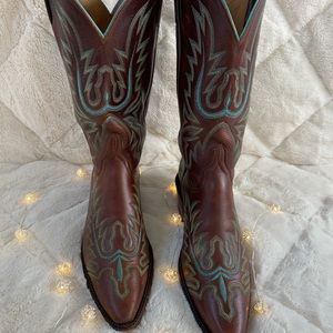 Exquisite Handmade Lucchese Womens Boots, Brown w/Teal & Celery Stitching. 9B